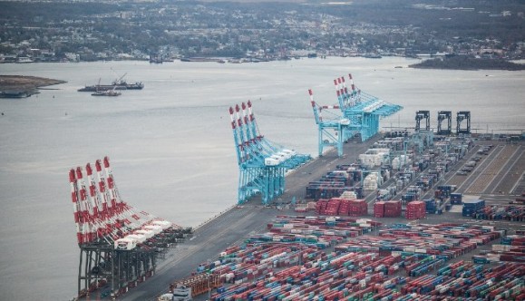 GPS Disruption Halts Ports, Endangers Ships – US Coast Guard